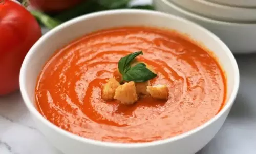 Soups In Summer: गर्मियों में शरीर को ठंडक पहुंचाने के लिए पिएं ये सूप