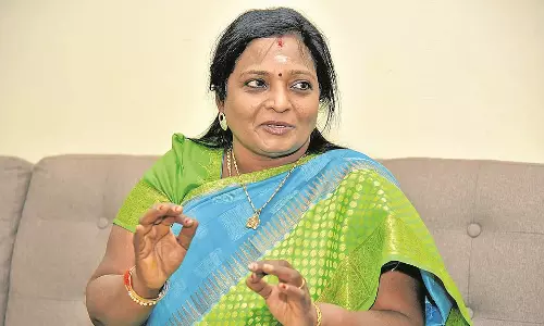 स्कूलों में ध्यान कक्षाएं आवश्यक हैं: Tamilisai Soundararajan स्कूलों में ध्यान कक्षाएं आवश्यक हैं: Tamilisai Soundararajan