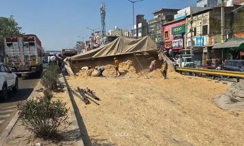 ट्रैक्टर ट्रॉली पलटने से 40 वर्षीय व्यक्ति की मौत