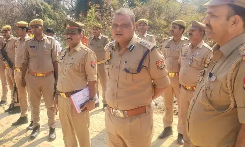 Mirzapur: एसएसपी ने होलिका दहन और जुमे की नमाज को लेकर दिए निर्देश