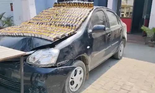 Up News: बॉर्डर पर तस्करी के सिंडिकेट का भंडाफोड़ Up News: बॉर्डर पर तस्करी के सिंडिकेट का भंडाफोड़