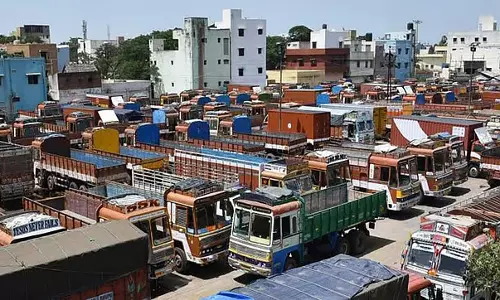 राज्य बजट में लापरवाही: निजी वाहन चालकों ने कर भुगतान रोकने की चेतावनी दी राज्य बजट में लापरवाही: निजी वाहन चालकों ने कर भुगतान रोकने की चेतावनी दी