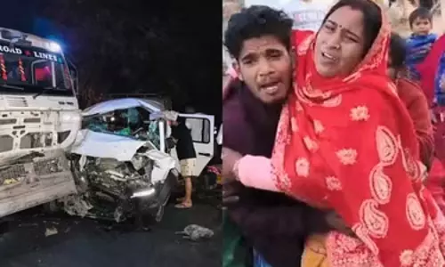 सीधी से मुंडन कराने मैहर जा रहे परिवार के वाहन की ट्रक से टक्कर, 7 की मौत सीधी से मुंडन कराने मैहर जा रहे परिवार के वाहन की ट्रक से टक्कर, 7 की मौत