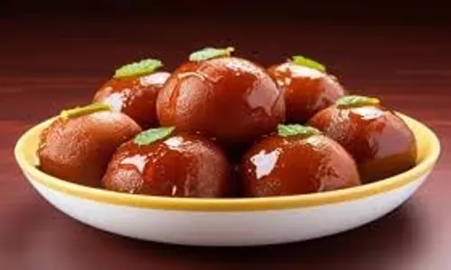 Gulab Jamun Recipe:  इस होली घर पर अपनों के लिए बनाएं स्वादिष्ट गुलाब जामुन