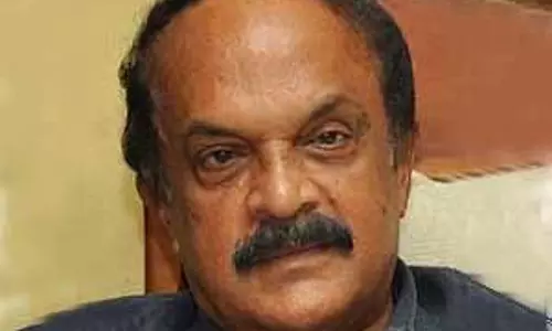 Kerala : यदि मलयालम तमिल क्षेत्रीय हैं जकारिया ने राष्ट्रीय भाषा विवाद पर बहस छेड़ दी Kerala : यदि मलयालम तमिल क्षेत्रीय हैं जकारिया ने राष्ट्रीय भाषा विवाद पर बहस छेड़ दी