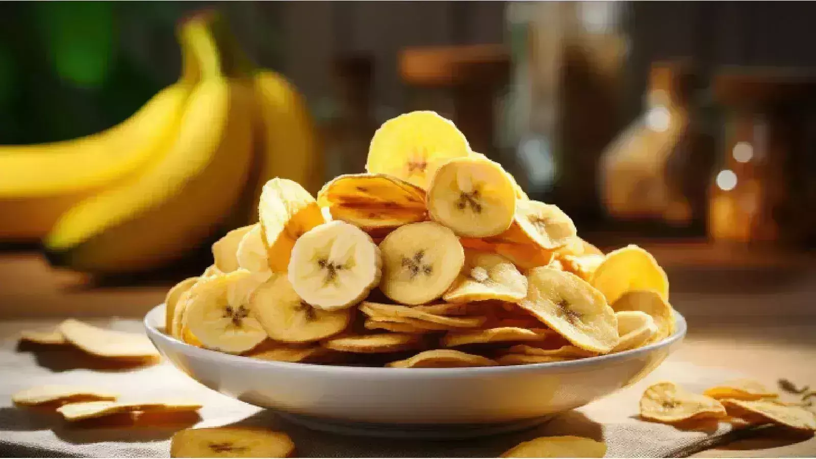 Banana chips हल्की-फुल्की भूख मिटाने में होते हैं मददगार