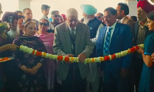 NRI को क्षेत्र के निवासियों की सेवा करनी चाहिए पूर्व राज्यपाल NRI को क्षेत्र के निवासियों की सेवा करनी चाहिए पूर्व राज्यपाल