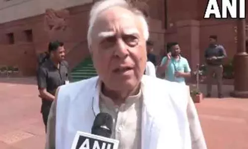 चुनाव आयोग सरकार के हाथों में है, राज्यसभा सांसद Kapil Sibal ने आरोप लगाया चुनाव आयोग सरकार के हाथों में है, राज्यसभा सांसद Kapil Sibal ने आरोप लगाया