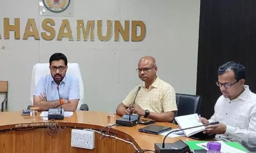 होली और ईद पर कलेक्टर ने प्रशासन को किया अलर्ट