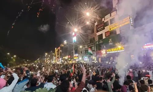 चंडीगढ़, Punjab , हरियाणा में प्रशंसकों ने भारत की जीत का जश्न मनाया
