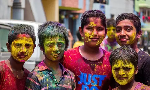 ओडिशा में होली 2025 तिथि: सरकारी कैलेंडर के अनुसार होली और डोला पूर्णिमा की तिथि जानें