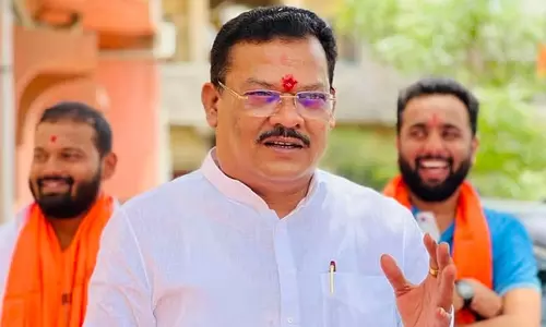 BJP MLC ने छात्रों को वित्तीय सहायता में अनियमितता का आरोप लगाते हुए मंत्री शिरसाट को घेरा