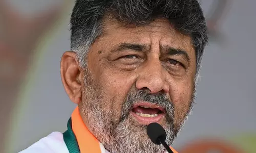 काम करने वालों की आलोचना का ही जवाब: DK Shivkumar काम करने वालों की आलोचना का ही जवाब: DK Shivkumar