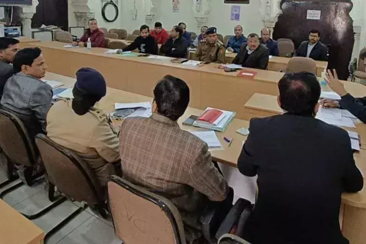 Sri Ganganagar: जिला स्तरीय स्टैंडिंग कमेटी की बैठक में जिला कलेक्टर ने दिये निर्देश
