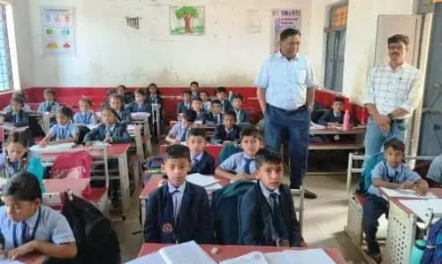 कमिश्नर डोमन ने बस्तर ब्लॉक के सेजेस घाटलोहंगा और बस्तर का किया आकस्मिक निरीक्षण