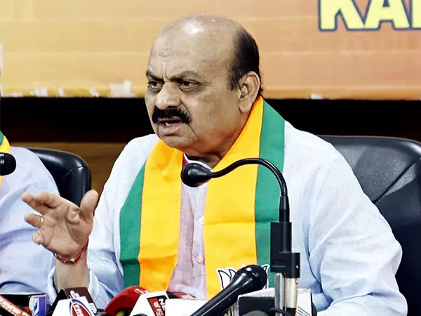 Karnataka के सांसद बसवराज बोम्मई ने रान्या राव मामले की गहन जांच की मांग की Karnataka के सांसद बसवराज बोम्मई ने रान्या राव मामले की गहन जांच की मांग की