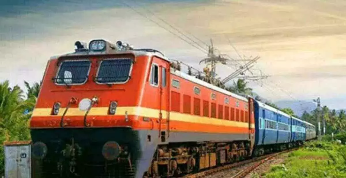Telangana: एससीआर भुवनेश्वर-चेरलापल्ली के बीच विशेष ट्रेनें चलाएगा Telangana: एससीआर भुवनेश्वर-चेरलापल्ली के बीच विशेष ट्रेनें चलाएगा