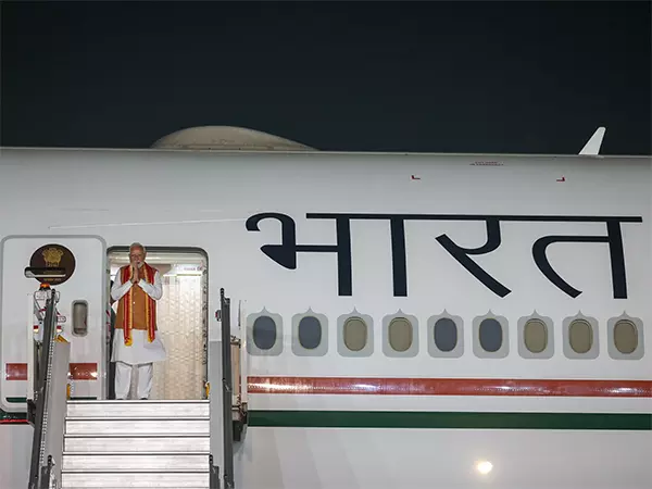 PM Modi मॉरीशस की राजकीय यात्रा पर रवाना हुए, राष्ट्रीय दिवस समारोह में मुख्य अतिथि होंगे PM Modi मॉरीशस की राजकीय यात्रा पर रवाना हुए, राष्ट्रीय दिवस समारोह में मुख्य अतिथि होंगे