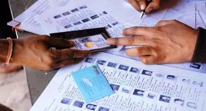 विपक्ष ने संसद में मतदाता सूची में कथित विसंगतियों पर चिंता जताई विपक्ष ने संसद में मतदाता सूची में कथित विसंगतियों पर चिंता जताई