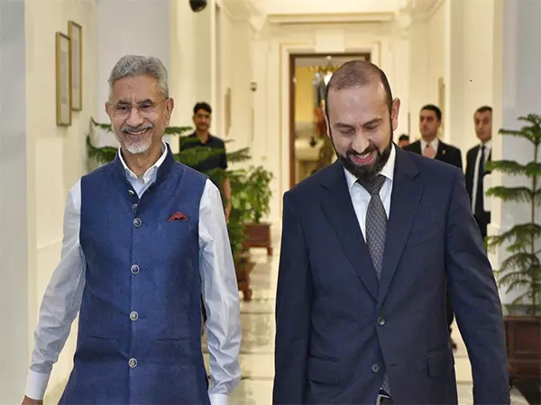 India, आर्मेनिया ने चिकित्सा उत्पादों के विनियमन में सहयोग पर समझौता ज्ञापन पर हस्ताक्षर किए India, आर्मेनिया ने चिकित्सा उत्पादों के विनियमन में सहयोग पर समझौता ज्ञापन पर हस्ताक्षर किए
