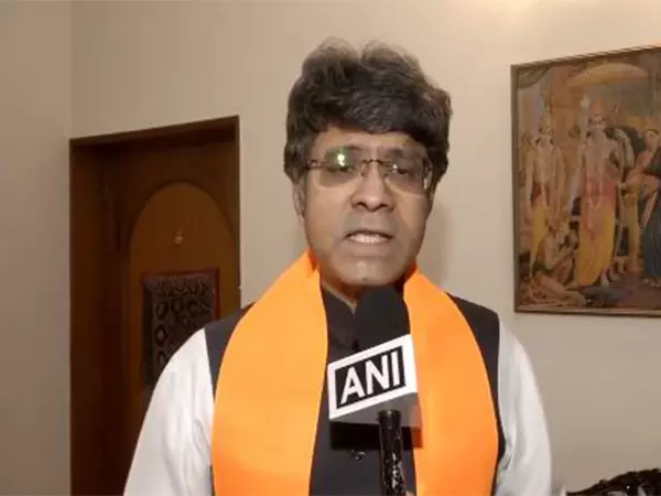 डीएमके की भेदभावपूर्ण मानसिकता, विभाजनकारी मानसिकता छात्रों को नुकसान पहुंचा रही है: BJP CR Kesavan डीएमके की भेदभावपूर्ण मानसिकता, विभाजनकारी मानसिकता छात्रों को नुकसान पहुंचा रही है: BJP CR Kesavan