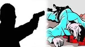 Lakhimpur Kheri: पुलिस चौकी के सामने युवक की गोली मारकर हत्या Lakhimpur Kheri: पुलिस चौकी के सामने युवक की गोली मारकर हत्या