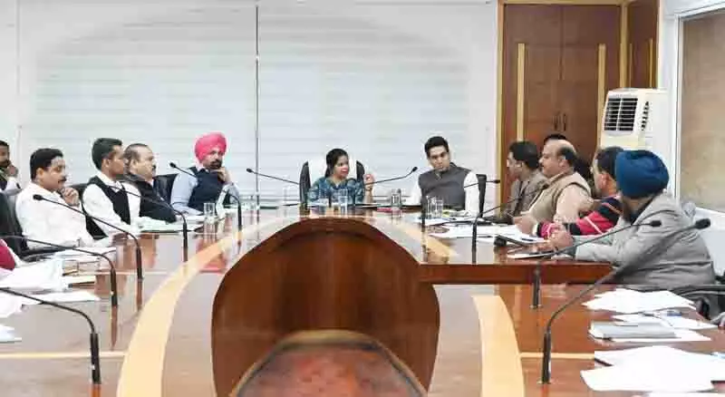 Ludhiana: संपत्ति कर की वसूली में तेजी लाएं अधिकारी Ludhiana: संपत्ति कर की वसूली में तेजी लाएं अधिकारी