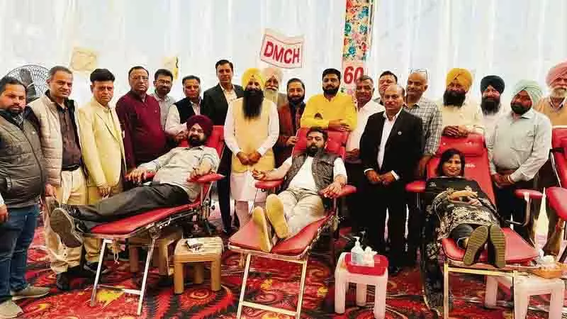 Ludhiana: शिविर के दौरान 1,433 लोगों ने किया रक्तदान Ludhiana: शिविर के दौरान 1,433 लोगों ने किया रक्तदान