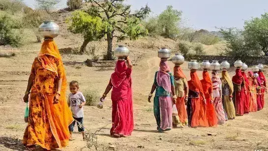 Weather : हीट वेव की चेतावनी विभाग ने जारी , 40 डिग्री पार पहुंचा पारा Weather : हीट वेव की चेतावनी विभाग ने जारी , 40 डिग्री पार पहुंचा पारा