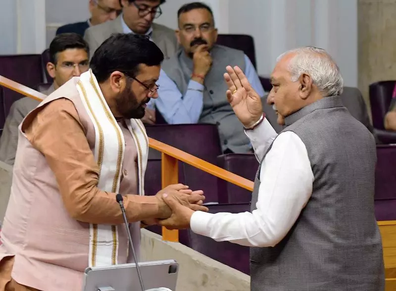 Haryana : दादूपुर नलवी नहर मुद्दे पर कांग्रेस विधायकों का वॉकआउट Haryana : दादूपुर नलवी नहर मुद्दे पर कांग्रेस विधायकों का वॉकआउट