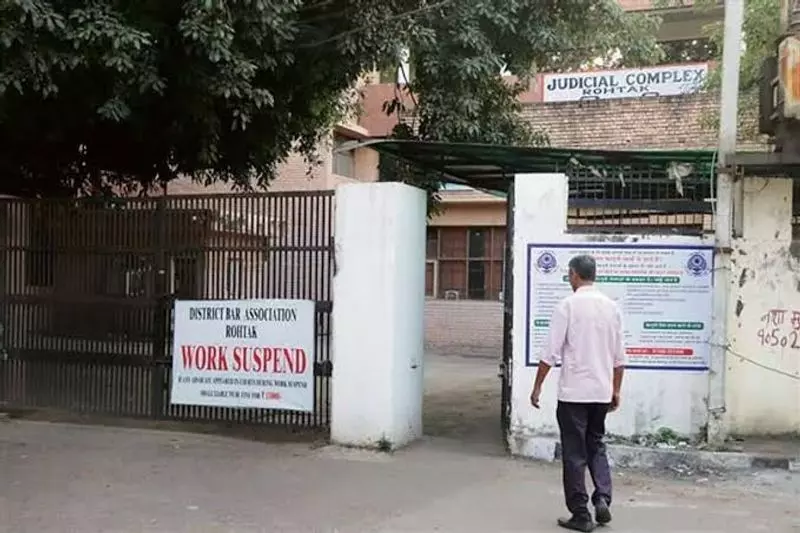 विवादों के बीच Deepak हुड्डा रोहतक बार एसोसिएशन के अध्यक्ष घोषित विवादों के बीच Deepak हुड्डा रोहतक बार एसोसिएशन के अध्यक्ष घोषित