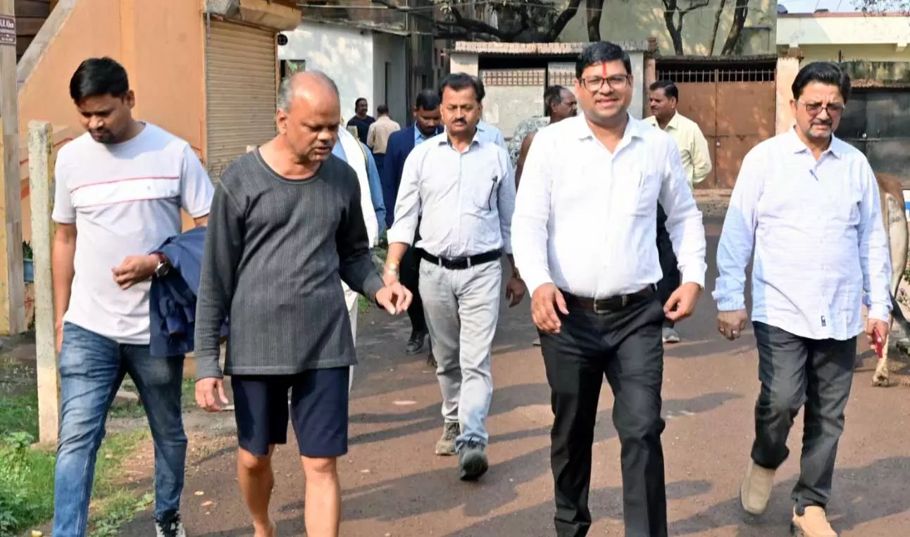 स्वच्छ सर्वेक्षण 2024 को लेकर नगर निगम का अमला कमर कसा स्वच्छ सर्वेक्षण 2024 को लेकर नगर निगम का अमला कमर कसा