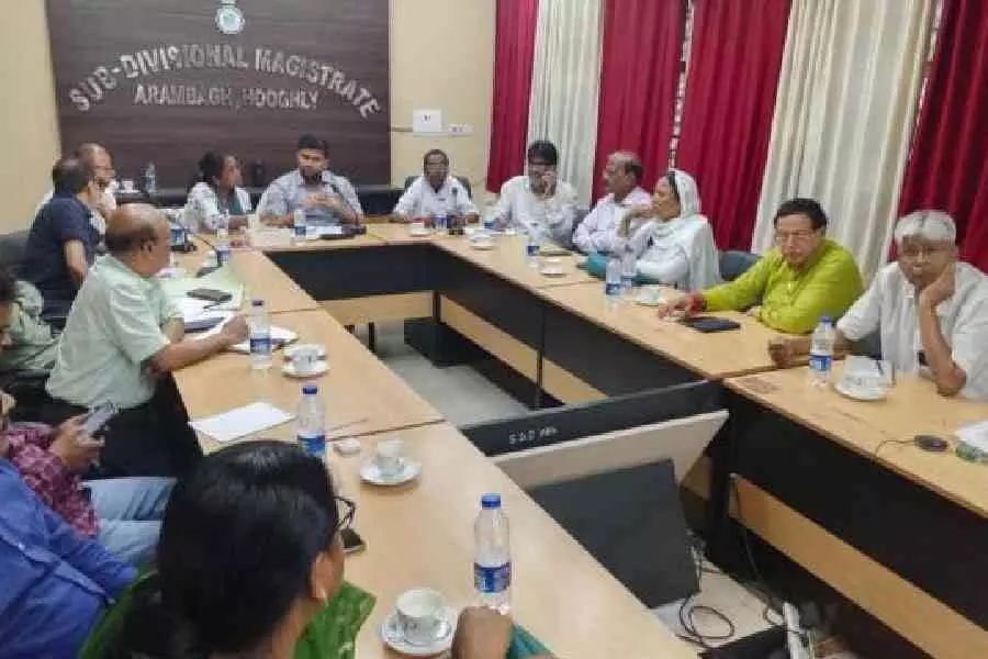 Hooghly District: विषम आकार के आलू पर किसानों को मुआवजा देने का निर्देश Hooghly District: विषम आकार के आलू पर किसानों को मुआवजा देने का निर्देश