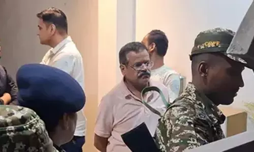 होटल कारोबारी, राईस मिलर और कांग्रेस नेताओं के घरों से लौटे ED अफसर