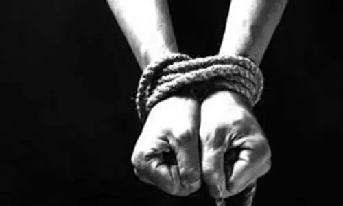 UP News: हाईस्कूल परीक्षा से पहले हुआ बवाल, नाबालिग छात्रा के अपहरण की जांच में जुटी पुलिस