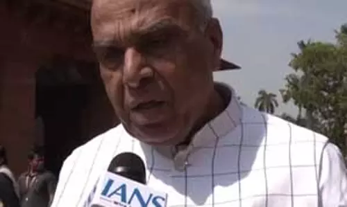 वक्फ संशोधन बिल पर जगदंबिका पाल बोले, देश का लोकतंत्र धमकी से नहीं, जनसहमति से चलेगा वक्फ संशोधन बिल पर जगदंबिका पाल बोले, देश का लोकतंत्र धमकी से नहीं, जनसहमति से चलेगा