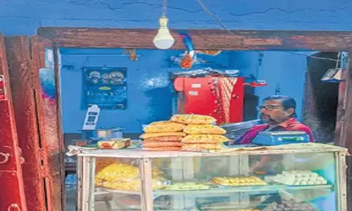 Odisha: कटक के 20 प्रतिष्ठित भोजनालयों को INTACH पुरस्कार से सम्मानित किया गया Odisha: कटक के 20 प्रतिष्ठित भोजनालयों को INTACH पुरस्कार से सम्मानित किया गया
