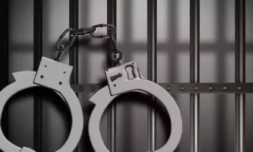Telangana: पूर्व सहकर्मी को परेशान करने के आरोप में व्यक्ति को 3 साल की सजा Telangana: पूर्व सहकर्मी को परेशान करने के आरोप में व्यक्ति को 3 साल की सजा