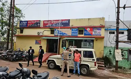 पार्षद को थाने बुलाकर पुलिस ने किया अरेस्ट, ठगी मामला