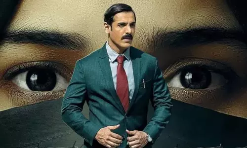 आसानी से रिलीज नहीं होगी जॉन अब्राहम की ‘द डिप्लोमैट, जानें क्यों आसानी से रिलीज नहीं होगी जॉन अब्राहम की ‘द डिप्लोमैट, जानें क्यों