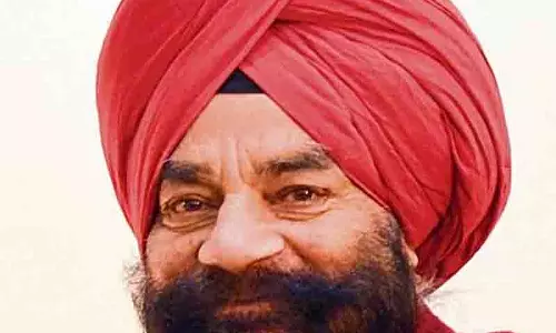 Amritsar: राष्ट्रपति हिमाचल केंद्रीय विश्वविद्यालय के कुलाधिपति को रत्न पुरस्कार से सम्मानित करेंगे Amritsar: राष्ट्रपति हिमाचल केंद्रीय विश्वविद्यालय के कुलाधिपति को रत्न पुरस्कार से सम्मानित करेंगे