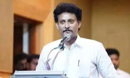 स्कूल शिक्षा मंत्री अंबिल महेश ने एनईपी, प्रधान की आलोचना की स्कूल शिक्षा मंत्री अंबिल महेश ने एनईपी, प्रधान की आलोचना की