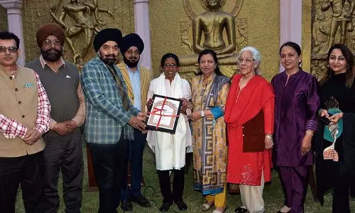 आईएएफए ने प्रख्यात महिला कलाकारों की प्रदर्शनी आयोजित की आईएएफए ने प्रख्यात महिला कलाकारों की प्रदर्शनी आयोजित की