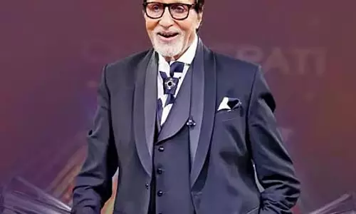 अमिताभ बच्चन को चढ़ा टीम इंडिया की जीत का खुमार, कर रहें अजीबो गरीब हरकत अमिताभ बच्चन को चढ़ा टीम इंडिया की जीत का खुमार, कर रहें अजीबो गरीब हरकत