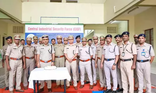 मैंगलोर हवाई अड्डे पर 56वां CISF स्थापना दिवस मनाया गया मैंगलोर हवाई अड्डे पर 56वां CISF स्थापना दिवस मनाया गया