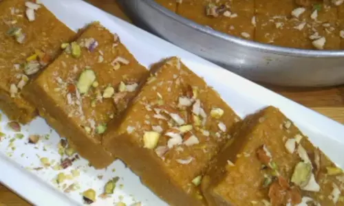 Semolina Besan Barfi खास अवसर का हिस्सा बनाएं ये मिठाई Semolina Besan Barfi खास अवसर का हिस्सा बनाएं ये मिठाई