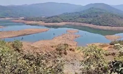 खदान-विस्फोट संबंधी चिंताओं को लेकर Khanyale के ग्रामीणों की क्रमिक भूख हड़ताल जारी खदान-विस्फोट संबंधी चिंताओं को लेकर Khanyale के ग्रामीणों की क्रमिक भूख हड़ताल जारी