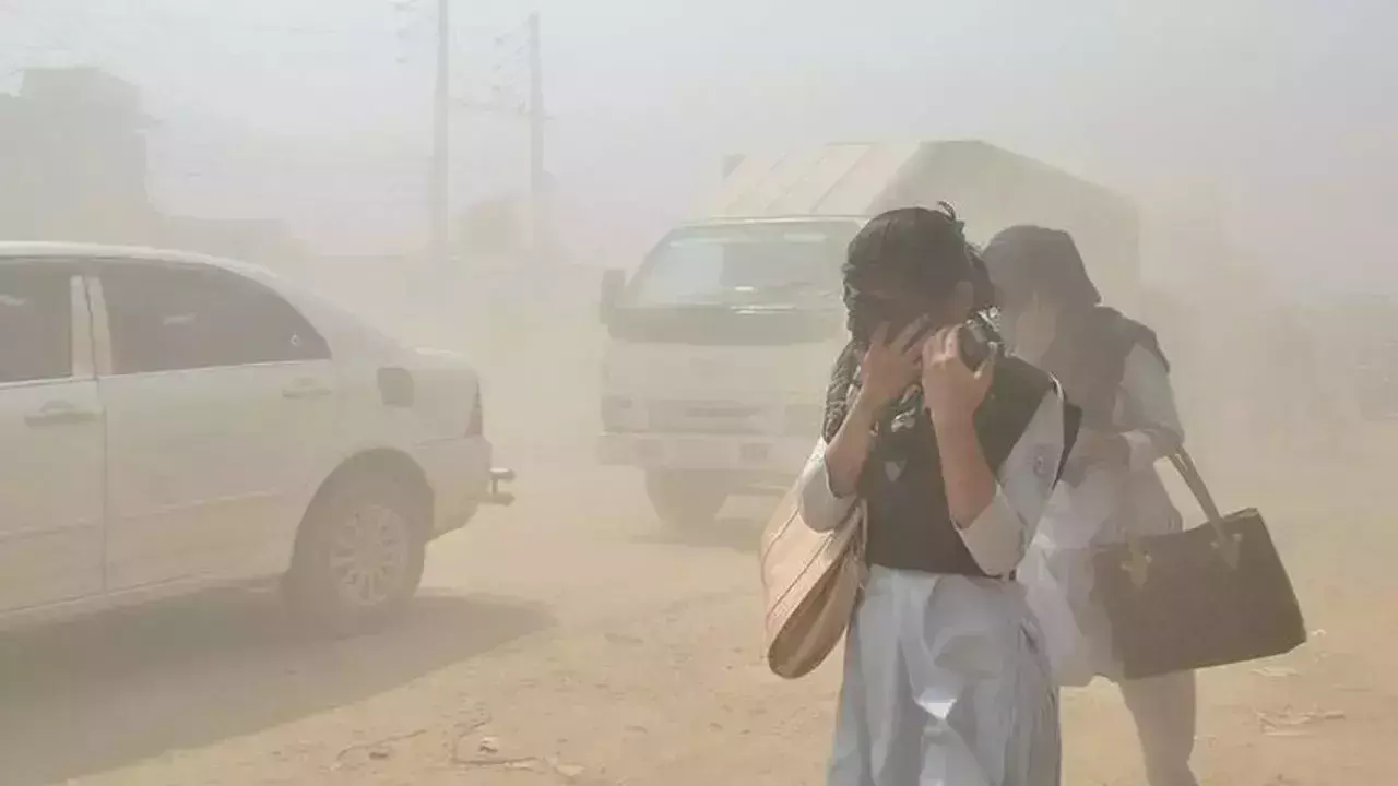 Assam का बर्नीहाट वैश्विक प्रदूषण में सबसे ऊपर, शीर्ष 20 में 13 भारतीय शहर: IQAir Assam का बर्नीहाट वैश्विक प्रदूषण में सबसे ऊपर, शीर्ष 20 में 13 भारतीय शहर: IQAir