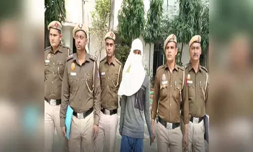 हिरासत में लिए गए बांग्लादेशी पिता-पुत्र, भारत का वोटर आईडी कार्ड भी मिला