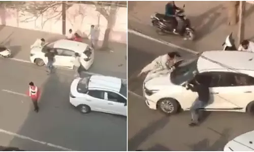 इंस्टाग्राम कमेंट को लेकर विवाद, महिला को कार के बोनट पर 17 KM घसीटा